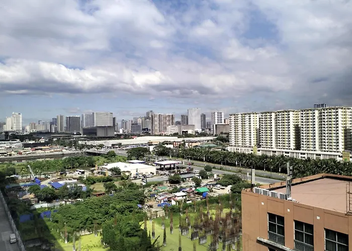 Posh 1 Bedroom Unit+ Netflix*wifi @ Shore 2 Manila
